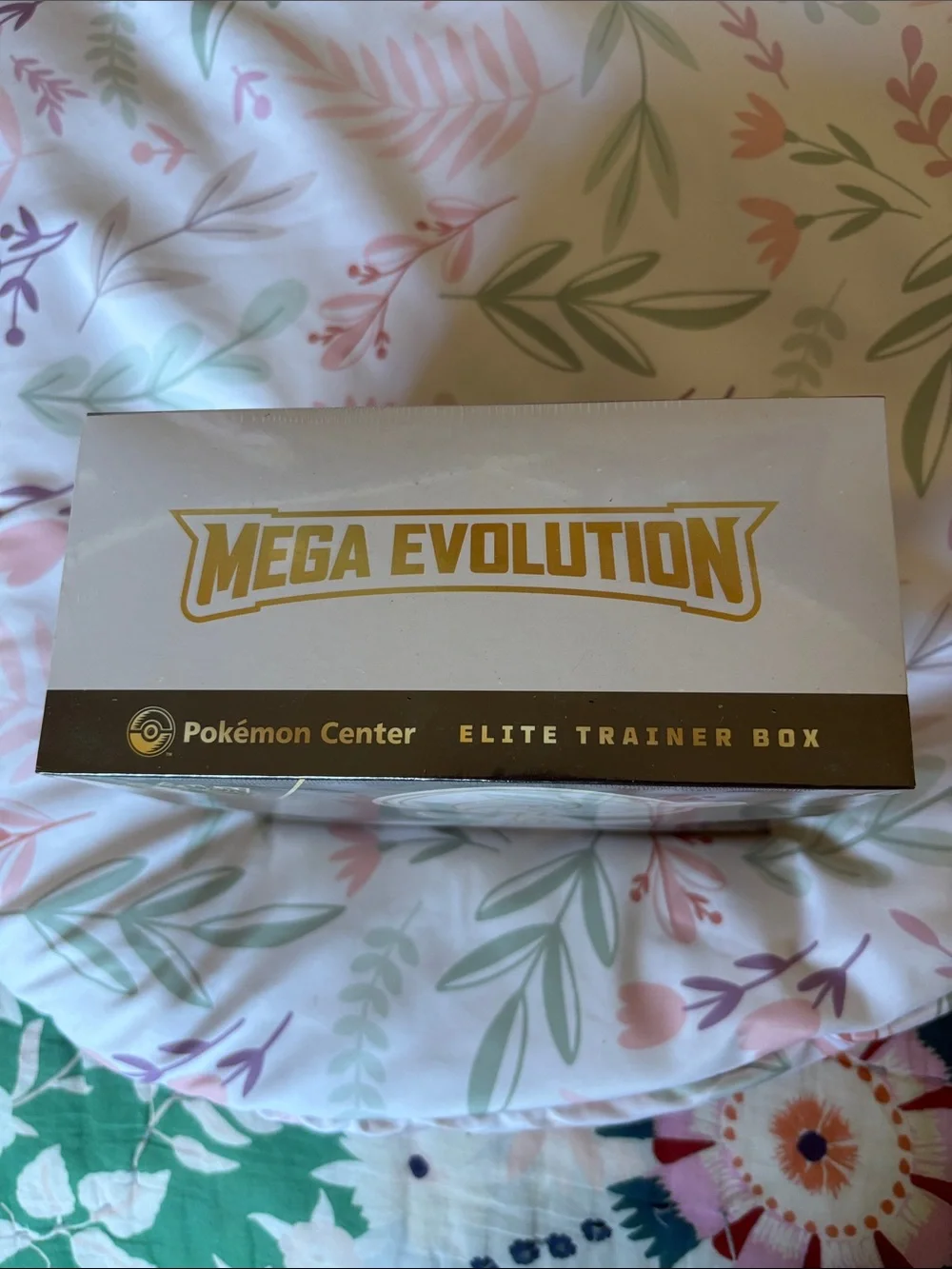 Pokemon Mega Evolution Elite Trainer Box - Black and Gold